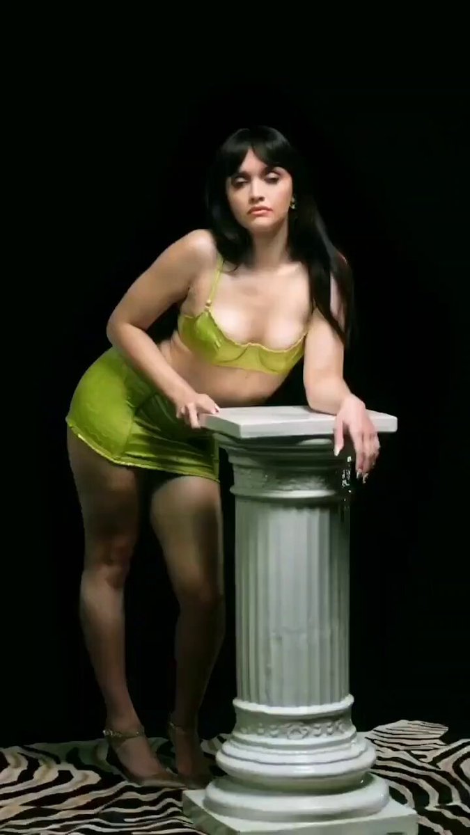 V1pD3ZkcpLruBR38?format=jpg&name=medium