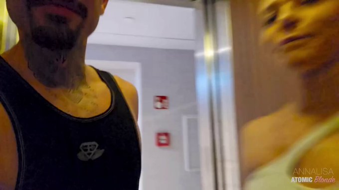 HO ALLENATO @Stevemorireal MORI SENZA @danikamoritv 🔥 Mi ha invitato a pranzo in camera sua e mi ha scopato<a class="tags" href="/tag/stevemorireal">@stevemorireal</a><a class="tags" href="/tag/danikamoritv">@danikamoritv</a><a href="/tag/tattoo"class="tags"><span>#tattoo</span></a><a href="/tag/inked"class="tags"><span>#inked</span></a><a href="/tag/kiss"class="tags"><span>#kiss</span></a><a href="/tag/lesbo"class="tags"><span>#lesbo</span></a><a href="/tag/lesbokiss"class="tags"><span>#lesbokiss</span></a>