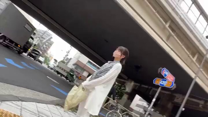 Video oleh @EroBuzz0721