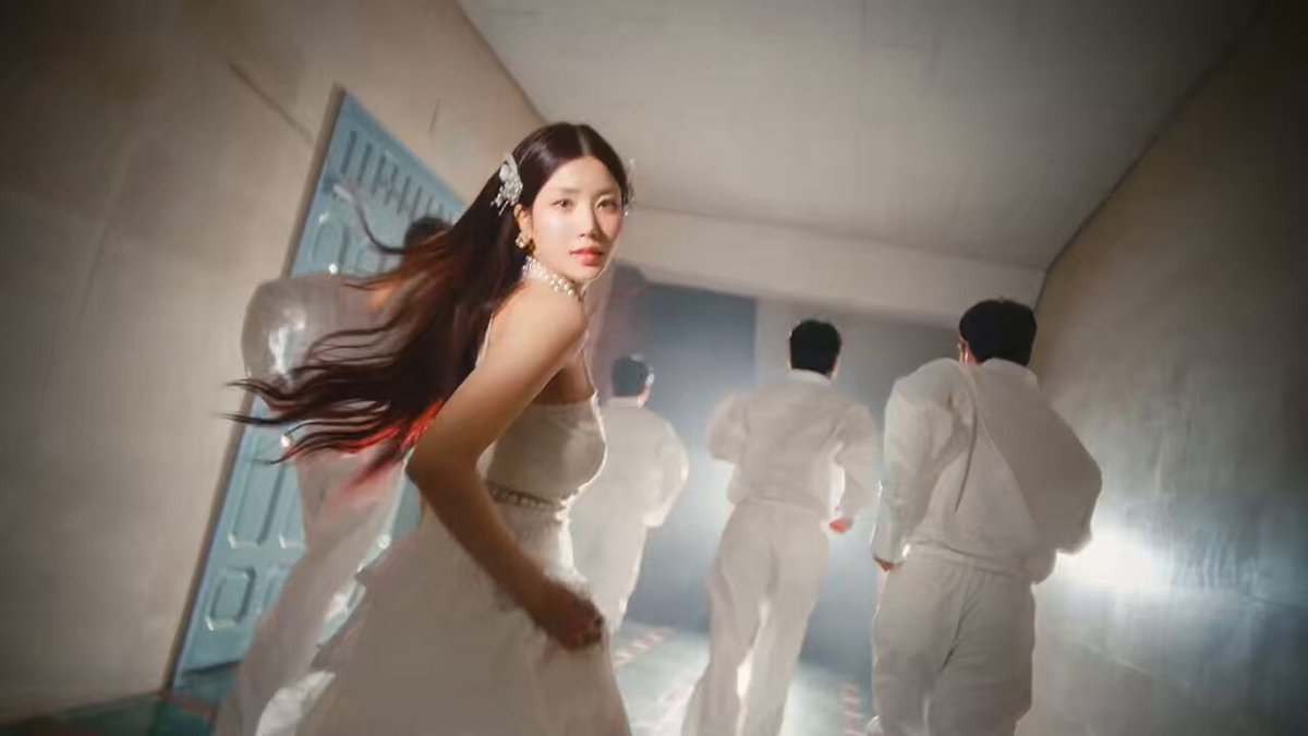 Eunbi's energetic stage presence