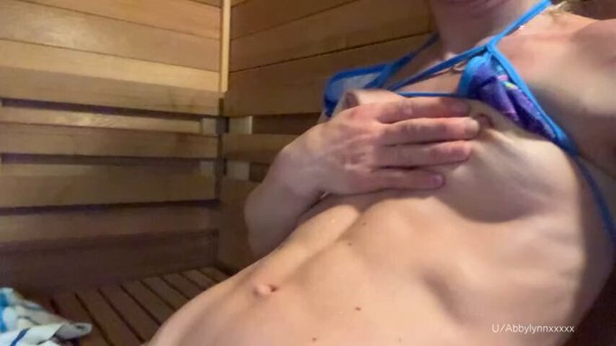 Sweaty in the sauna https://t.co/rA43d1S44z
