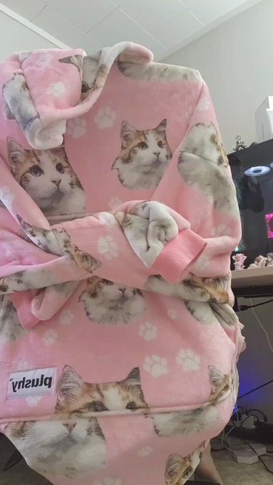 :3 https://t.co/FPqsfctBeZ