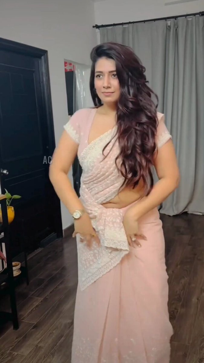 RbhIXq6w6hsZ-K-z?format=jpg&name=medium