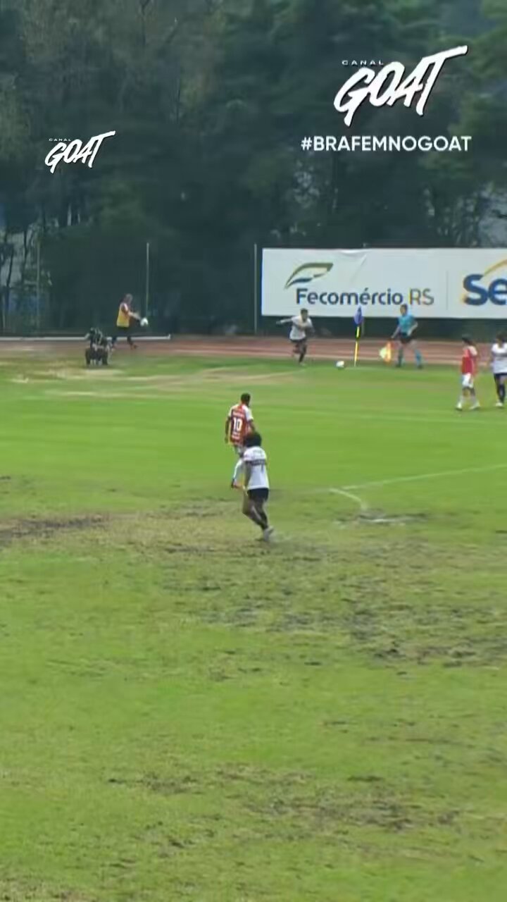 ⚽️ VIRA, VIRA, VIROU! É a virada do @SaoPauloFC_Fem! Jéssica Soares coloca a bola no fundo do gol e marca o segundo do Tricolor na partida! 🎥 @CanalGOATBR