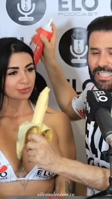 Video completo en mi p&aacute;gina VIP😋junto con @elopodcast_  Full video on my page VIP  https://t.co/uwXqKk5OC2<a class="tags" href="/tag/elopodcast_">@elopodcast_</a>