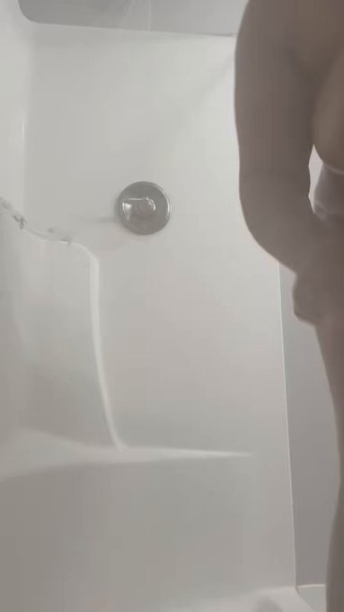 Watch me show please #keyrab https://t.co/0Rafv5SYKD<a href="/tag/keyrab"class="tags">#keyrab</a>