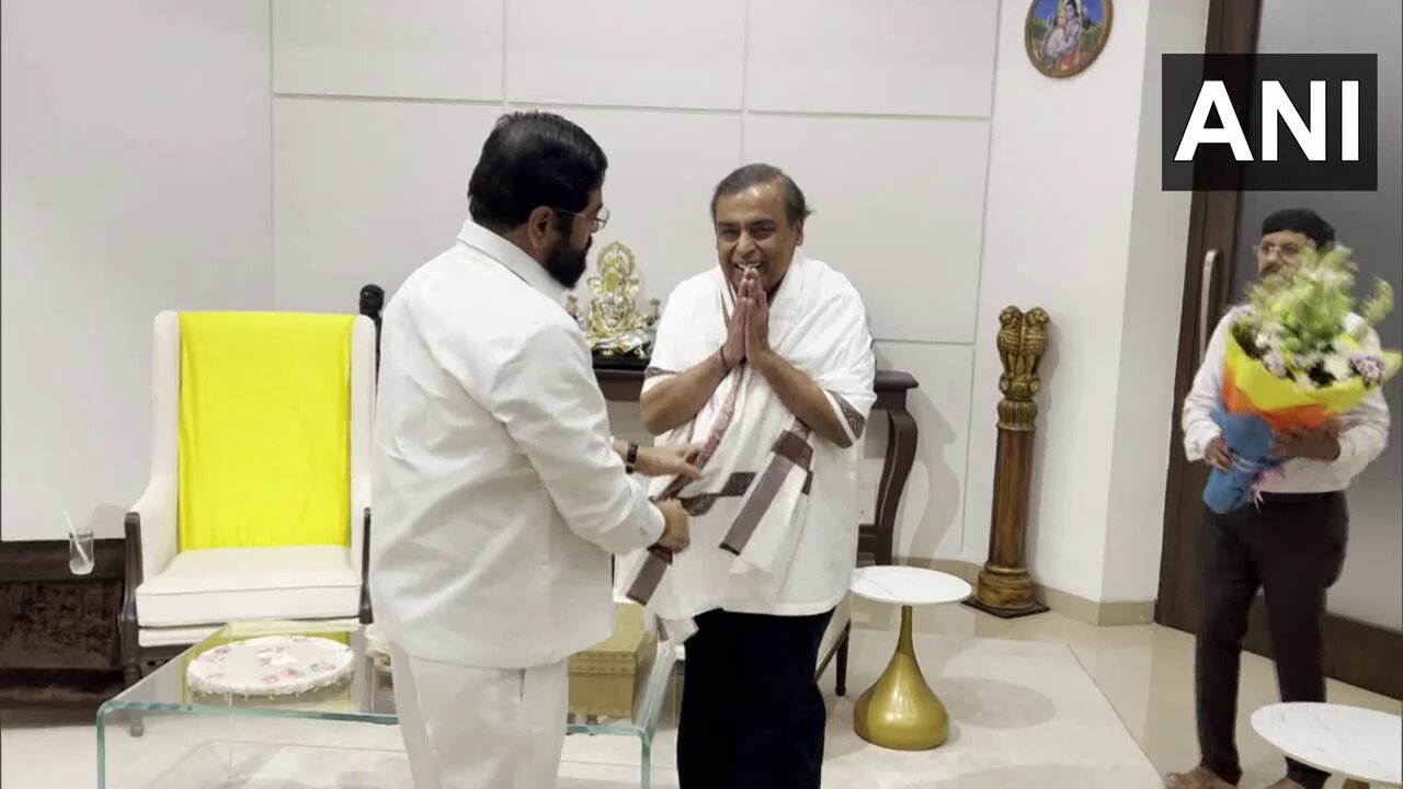 ANI on X: "#WATCH | Mumbai: Reliance Industries Chairman Mukesh Ambani along with his son Anant Ambani and Radhika Merchant met Maharashtra CM Eknath Shinde and extended the invitation for the wedding of Anant Ambani and Radhika Merchant, scheduled on July 12. https://t.co/BpG0WVBjy3" / X
