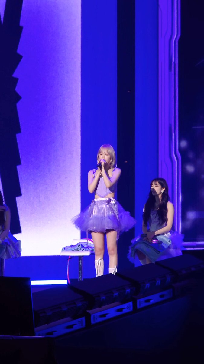 Video oleh @le_sserafim_jp