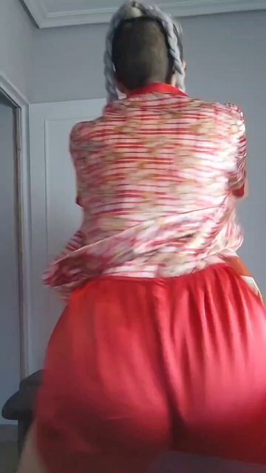 Llevo desde las 9am editando, os dejo mi playlist de todas estas horas. https://t.co/Vly9Prbils<a href="/tag/amateurparty"class="tags"><span>#amateurparty</span></a>