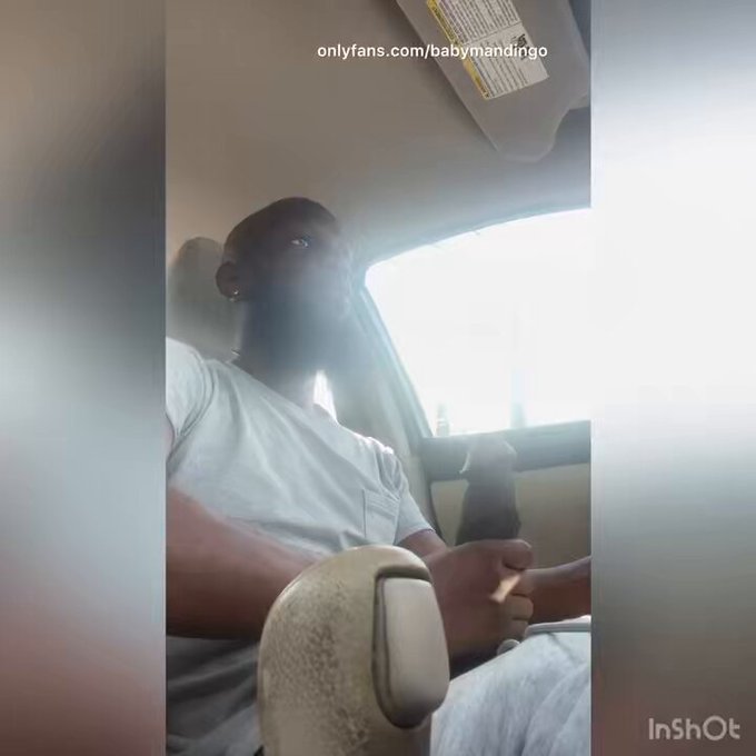 Someone give head while I&rsquo;ll ride https://t.co/eYAKRrovfu