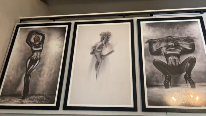 Guys I still have amazing photos of me for sale !!! Signed by @MilanJunek4  Signed by me Onec it goes