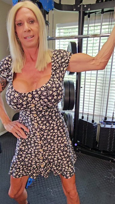 Getting a little pump on before I head out to get some things done!

OF’s ½ of, no PPV, No Pay2Unlock