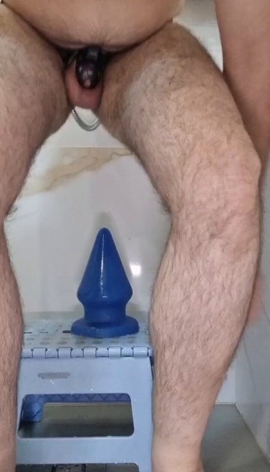 Getting back to some bussy stretching using my beloved @ToppedToys #Grip134 while the #Grip150 is in<a href="/tag/grip134"class="tags"><span>#grip134</span></a><a href="/tag/grip150"class="tags"><span>#grip150</span></a>