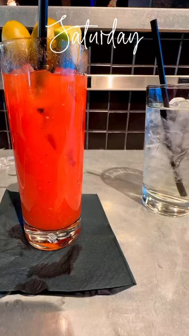 #Philly I&rsquo;m otw ✈️&hellip; a special someone got me outta my summer cocoon now I&rsquo;m ready to spread my legs and<a href="/tag/philly"class="tags">#Philly</a>