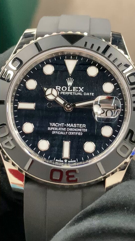 ヨットマスター42 226659 ファルコンズアイさんです 知らずに見たら