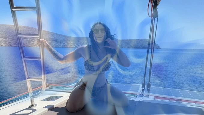 Ta roller girl pr&eacute;f&eacute;r&eacute;e! 🛼  💙 Porn en solo, &agrave; 2, 3 ou + 💙 Hairy Queen 💙 Bisexual   Tu veux un aper&ccedil;u