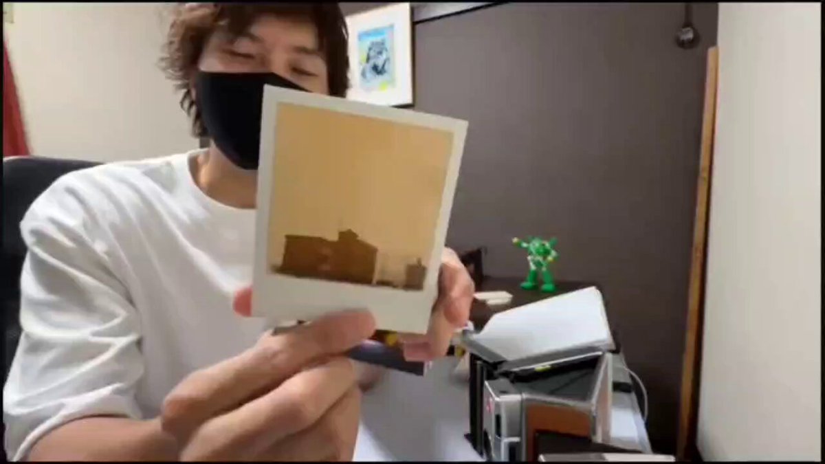 ポラロイドSX70 - البحث / X