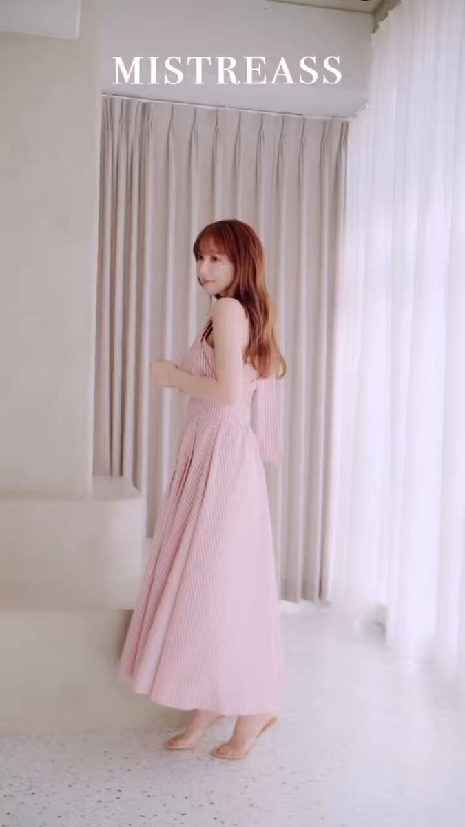 Color Stripe Twist Halter Dress 三上悠亜 Color Stripe Twist Halter Dress 三上悠亜（三上悠亜ちゃん着用