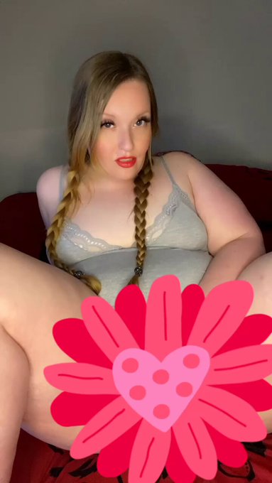 The perfect view😍 https://t.co/ud2eFLICPl https://t.co/Hs8VDlpzuj<a href="/tag/humpday"class="tags"><span>#humpday</span></a>