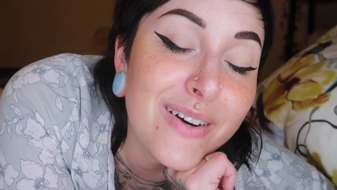 VID SOLD! A Friendly Gesture 🔥 Check it out! https://t.co/a1GVJGvW7W #MVSales @manyvids https://t.co<a href="/tag/mvsales"class="tags"><span>#mvsales</span></a>