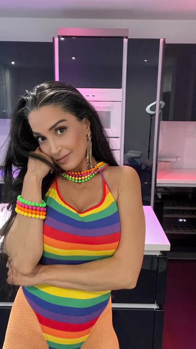 Guten Morgen 🥰💋 https://t.co/JlNJ7BYe07<a href="/tag/summer"class="tags"><span>#summer</span></a><a href="/tag/free"class="tags"><span>#free</span></a><a href="/tag/clothes"class="tags"><span>#clothes</span></a><a href="/tag/feel"class="tags"><span>#feel</span></a><a href="/tag/supposed"class="tags"><span>#supposed</span></a>