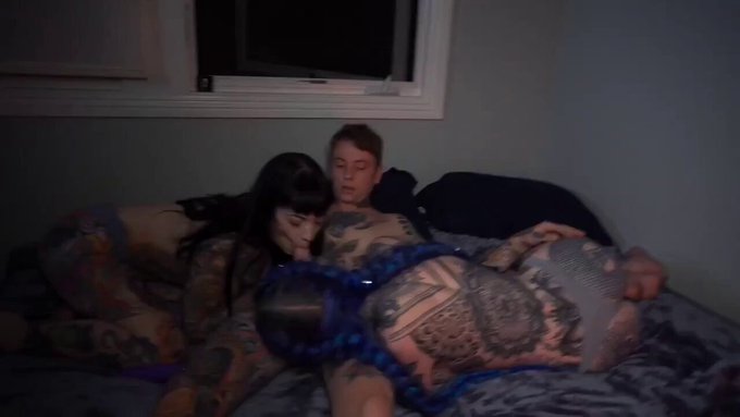 VID SOLD! Heavily tattooed FFM threesome   15 min 🔥 Check it out! https://t.co/E7bB6TDsXF #MVSales @manyvids<a href="/tag/mvsales"class="tags"><span>#mvsales</span></a>