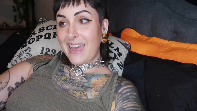 VID SOLD! Netflix &amp; Cheat 🔥 Check it out! https://t.co/YRF1BXod0U #MVSales @manyvids https://t.co/8f<a href="/tag/mvsales"class="tags"><span>#mvsales</span></a>