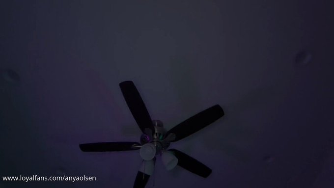I just sold a video on #realloyalfans. Take a look here: https://t.co/n6hbKFb6mc https://t.co/Q2HR1Q