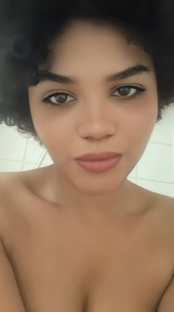 SELVA LAPIEDRA’s pics and videos