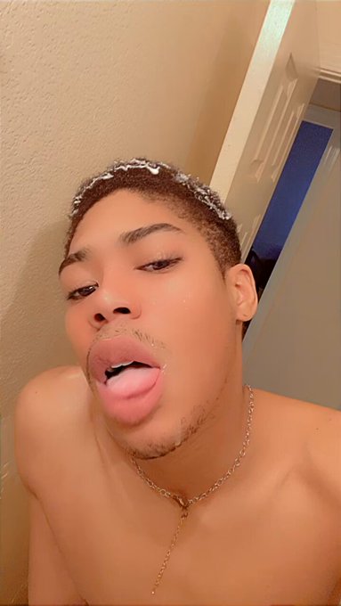 About last night&hellip;💦Cum water me🌺   #SlutChronicles https://t.co/9IBaZevTO8<a href="/tag/slutchronicles"class="tags">#SlutChronicles</a>