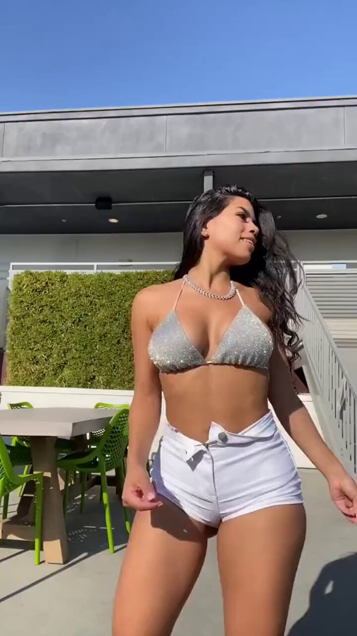 @elizabethruizXOs video Tweet