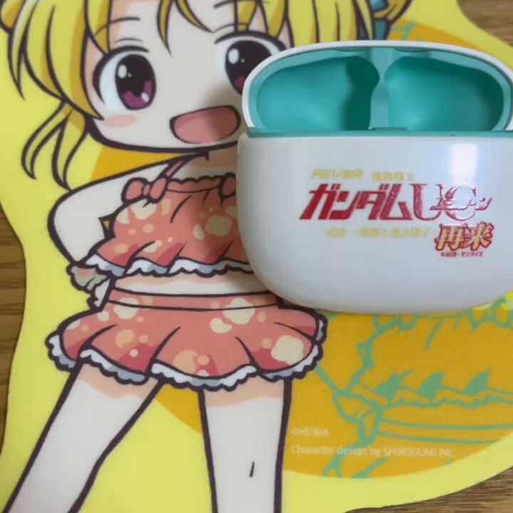 ガンダムUCユニコーン　イヤホン非売品 非売品‼️ ガンダムユニコーン ワイヤレスイヤホン - メルカリ