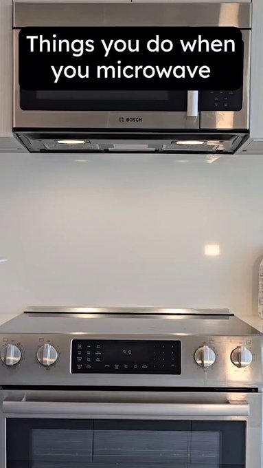 Doing literally everything while microwaving ? https://t.co/1vuIhpJmZY