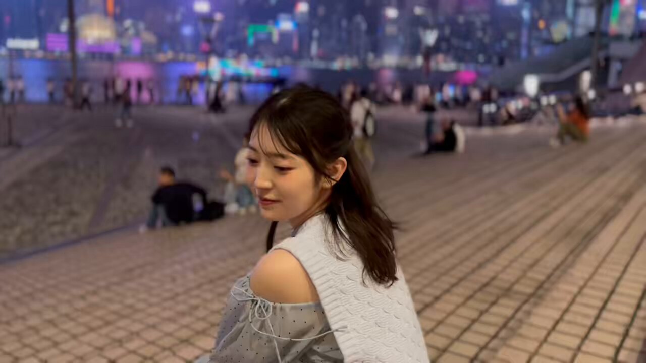 乃木坂46 阪口珠美1st写真集『青いバラ』【公式】大好評発売中 乃木坂46 阪口珠美1st写真集『青いバラ』【公式】大好評発売中