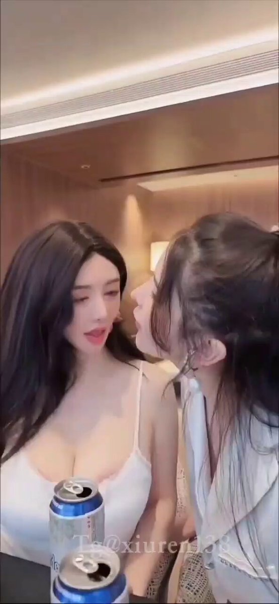 李丽莎🍑潘娇娇拉拉师生恋 密慰问电动Q按摩互玩互嗨喷-详情-寂寞小喵