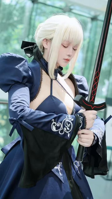 コスプレイヤーnatsumeのTwitter動画5