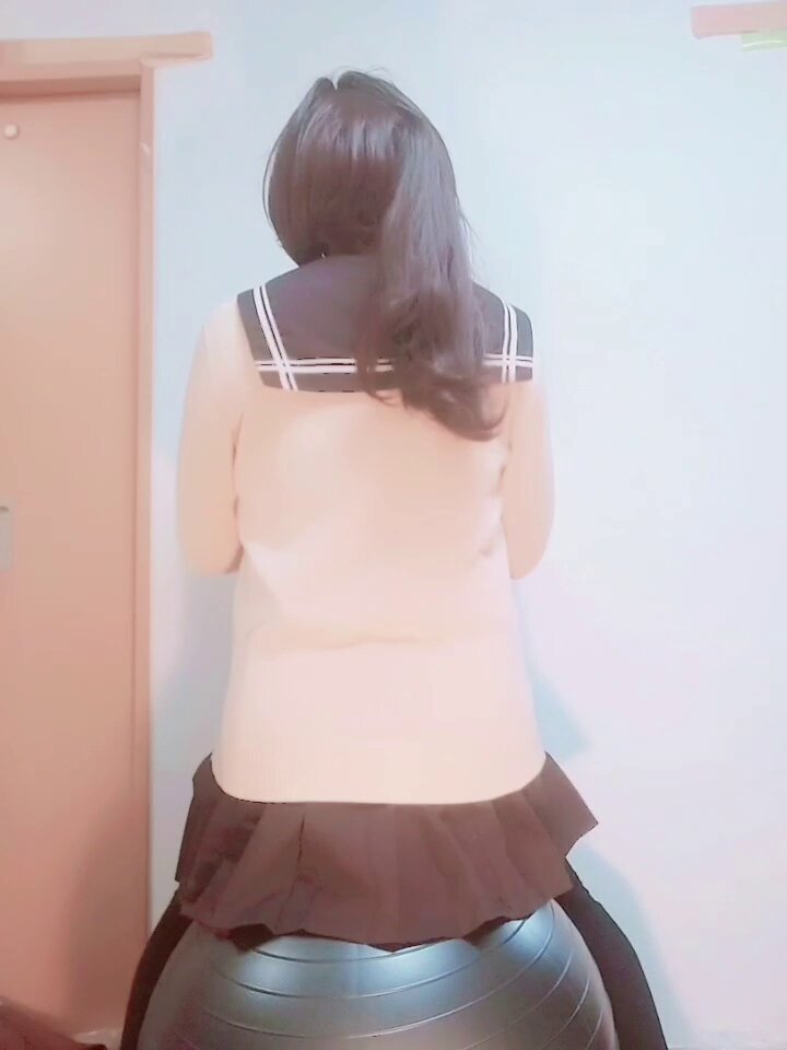 Video oleh @yuna_chastity