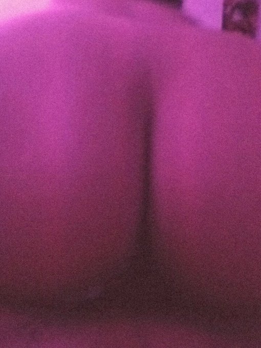 Pink Party ✨ https://t.co/HpYrag1kIb<a href="/tag/illustration"class="tags"><span>#illustration</span></a><a href="/tag/4hegao"class="tags"><span>#4hegao</span></a>