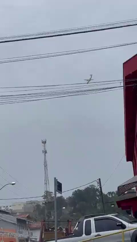 [爆卦] 一架巴西客機在聖保羅墜機