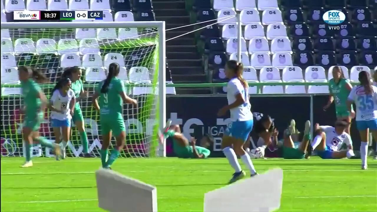 🔥 G-O-L-A-Z-O 🔥Impresionante anotación de @sanjuana09_98 para adelantar al @clubleonfemenil 🦁