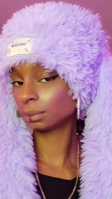 Send, simp, repeat   Ebony goddess findomnl femdomnl findom femdom xbizamsterdam tikkieslaaf bnwo https://t