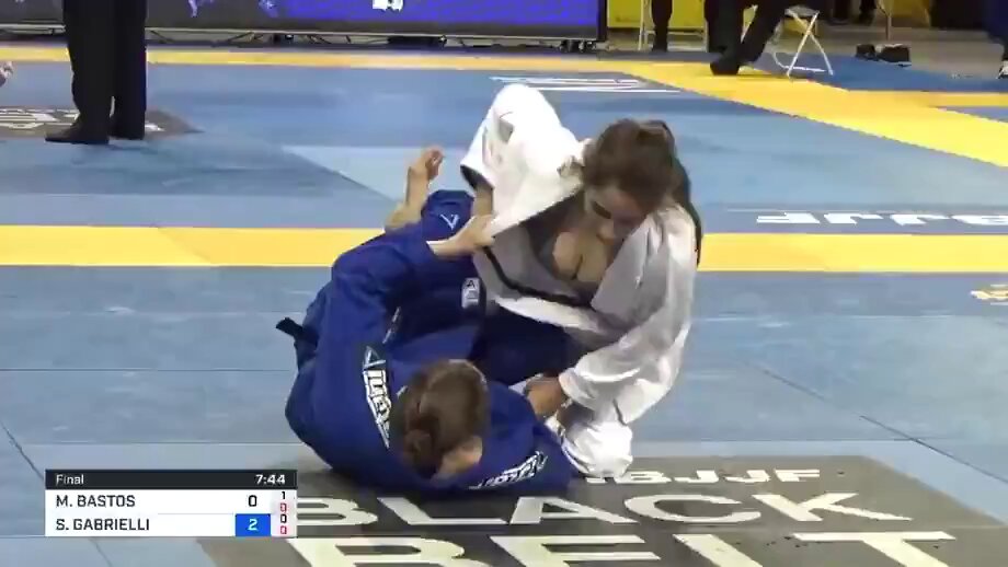 Video oleh @kininaru_mv2020