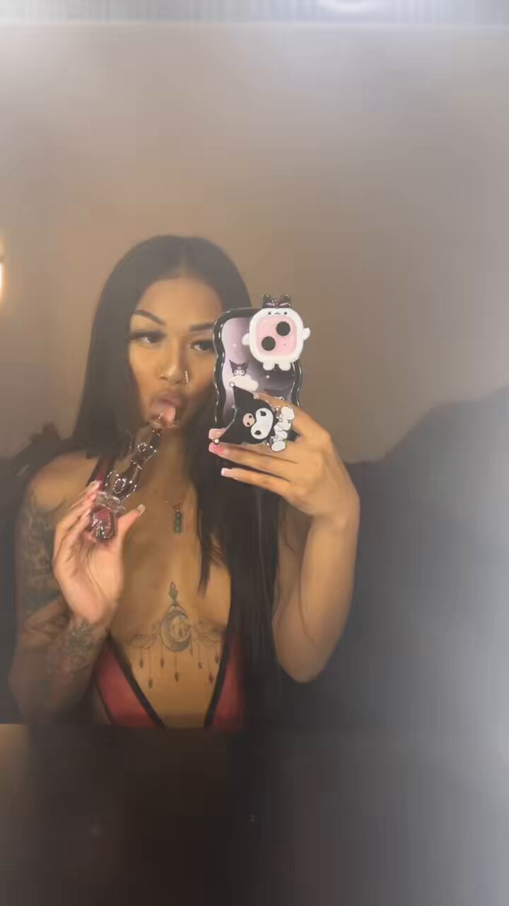 @cheekychynaas video Tweet