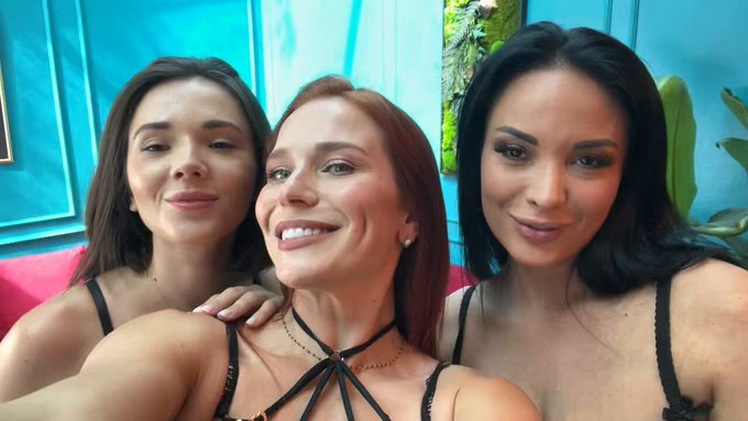 New exclusive GGG scene with @ClemenceAudiard and @imevesweet on my platform:
https://t.co/v9V9Vza37e