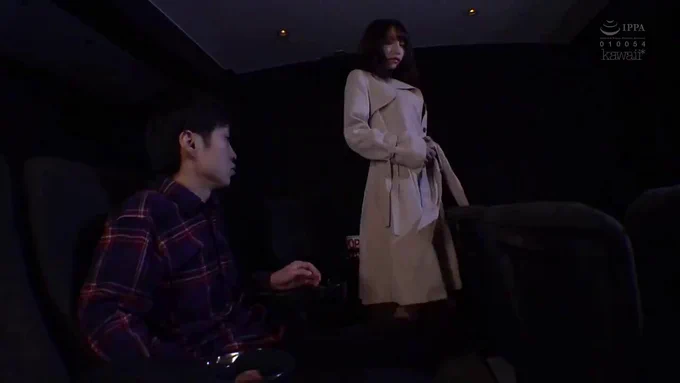 【伊藤舞雪】 目の前に伊藤舞雪が現れチンポ握られたらアナタは射精我慢できますか？