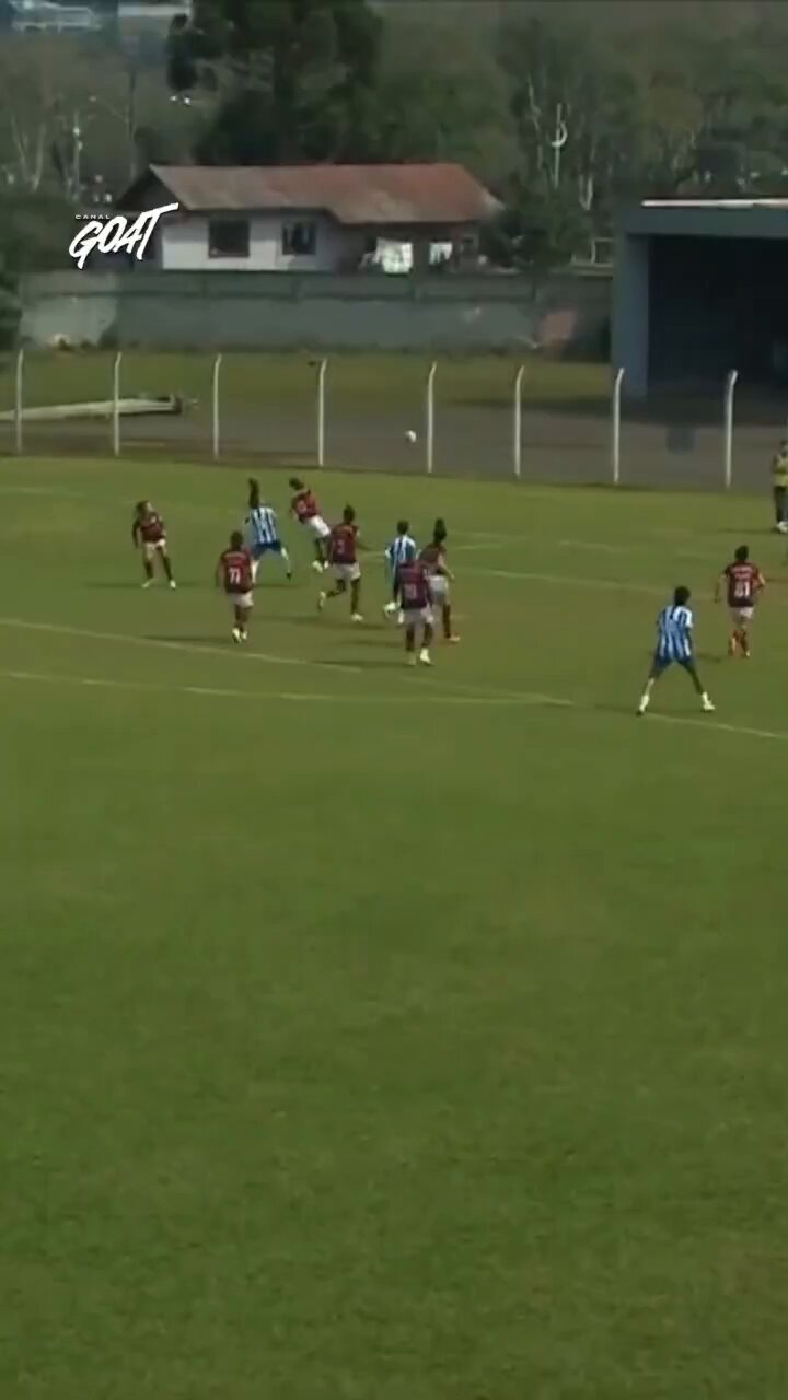 Olha o @AvaiKindermann! Brendha abre o placar para as Leoas com um lindo gol de cabeça! 📹 @CanalGOATBR