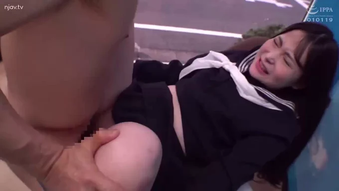 マジックミラー号 ハードボイルド 街行く女子校生がおまんこ丸出し 拘束されたまま何度もイカされ絶頂潮吹き！ 人生初の快感に火照りが止まらない素人娘は デカチンを見せつけられると連続生中出しも拒めない！ 全員顔射＆中出し！合計15発！6