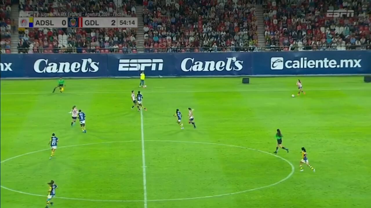 ⚽️ La tercera anotación de @ChivasFemenil 🔴⚪️ fue cortesía de Cheli Torres 🔥#SomosDesafiantes
