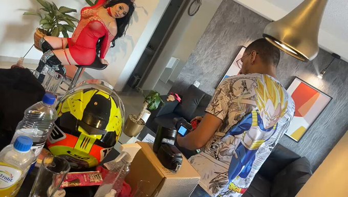 Shooting day ! Renewing my content for you, creation in progress, wait for the result    https://t.co/Qk3gHr3Mea<a href="/tag/stripchat"class="tags"><span>#stripchat</span></a><a href="/tag/stripchatlive"class="tags"><span>#stripchatlive</span></a>