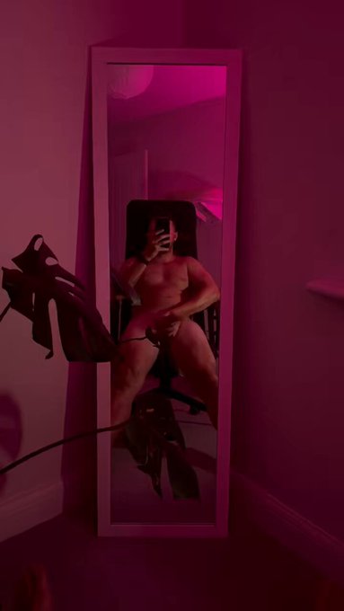 Who wants a taste? https://t.co/UXS4ingWUF